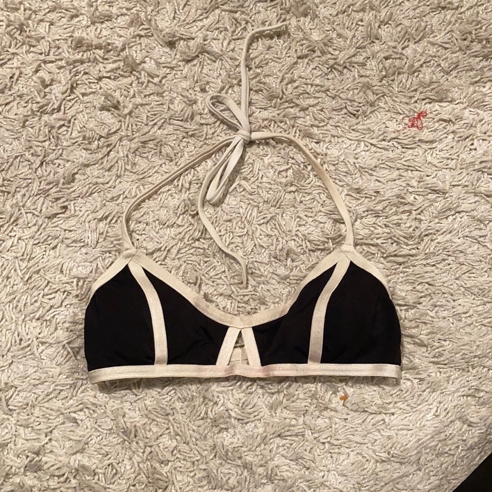 Victoria’s Secret Bikini Top